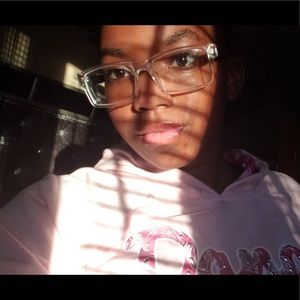 Meet your Posher, Imani